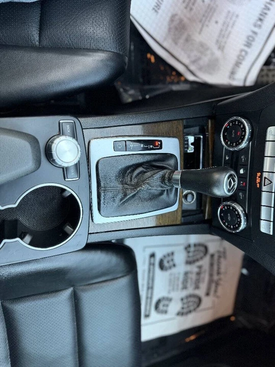 2012 Mercedes-Benz W204 C-Class - Image 16 of 17