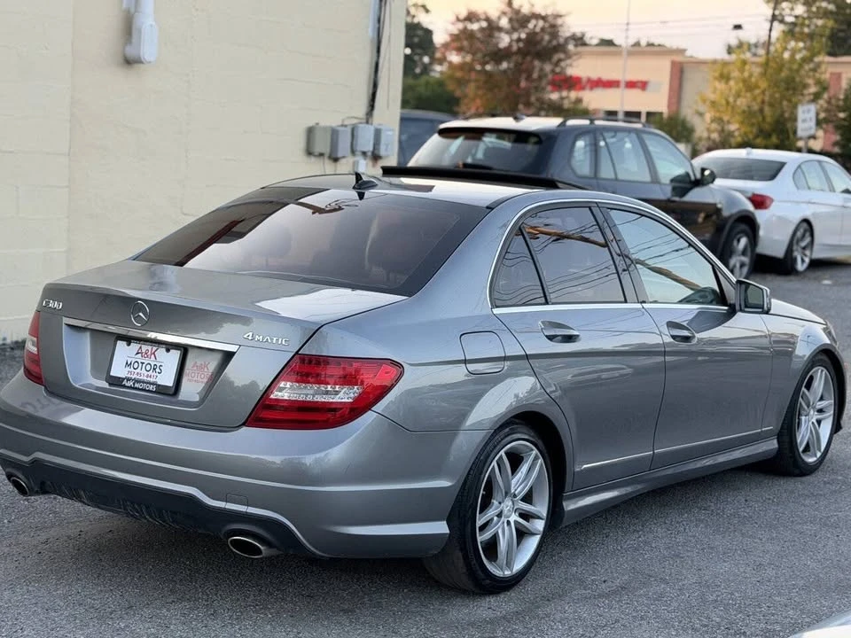 2012 Mercedes-Benz W204 C-Class - Image 8 of 17