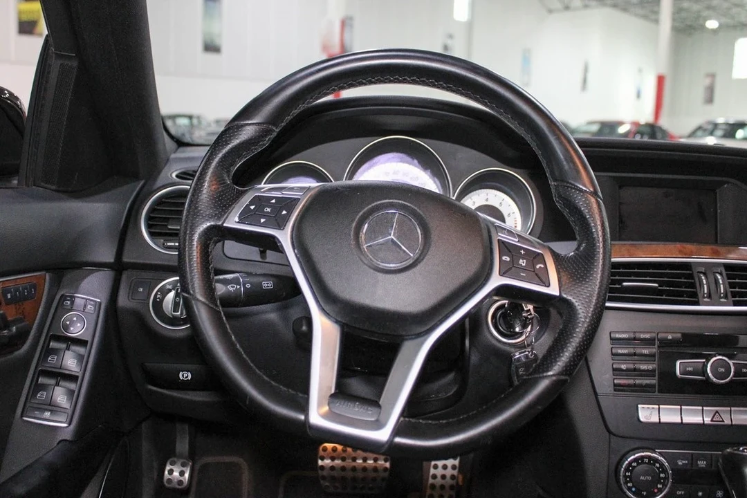 2012 Mercedes-Benz W204 C-Class - Image 10 of 12
