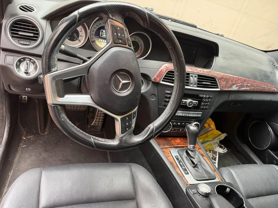 2012 Mercedes-Benz W204 C-Class - Image 4 of 8