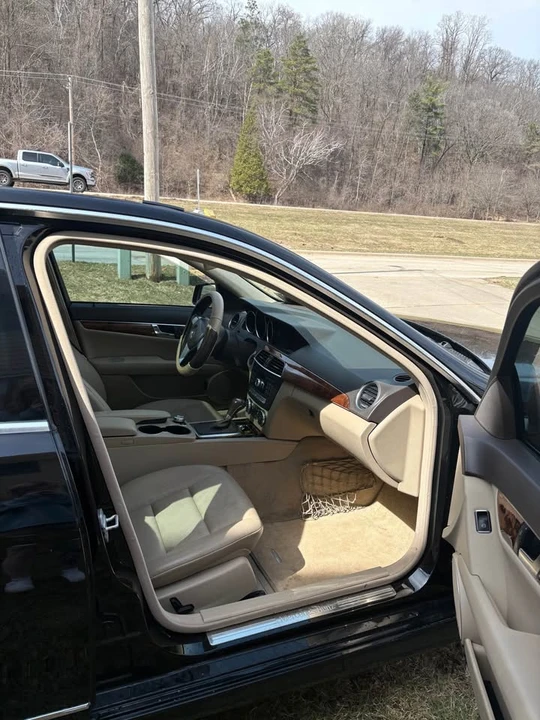 2012 Mercedes-Benz W204 C-Class - Image 3 of 10