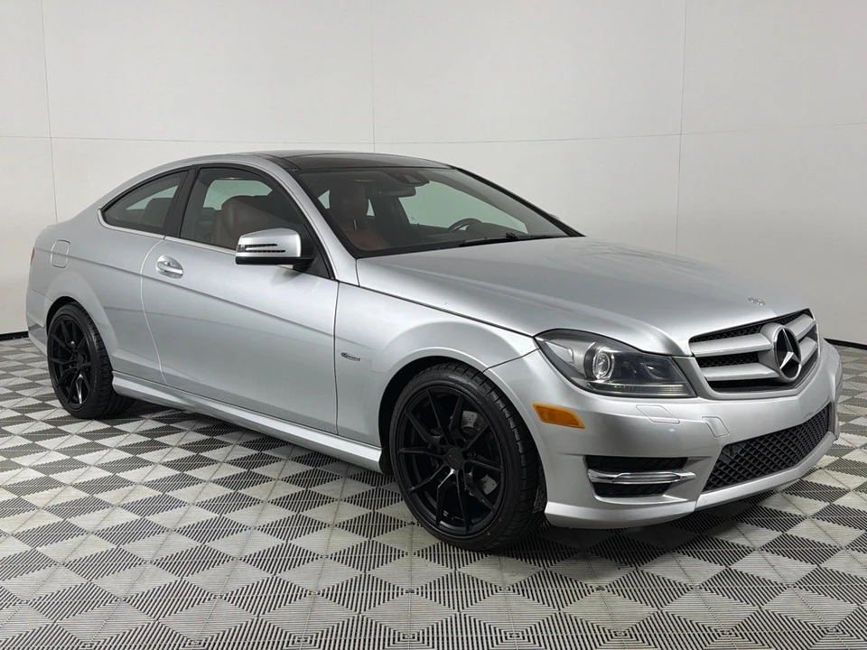 2012 Mercedes-Benz W204 C-Class - Image 3 of 12