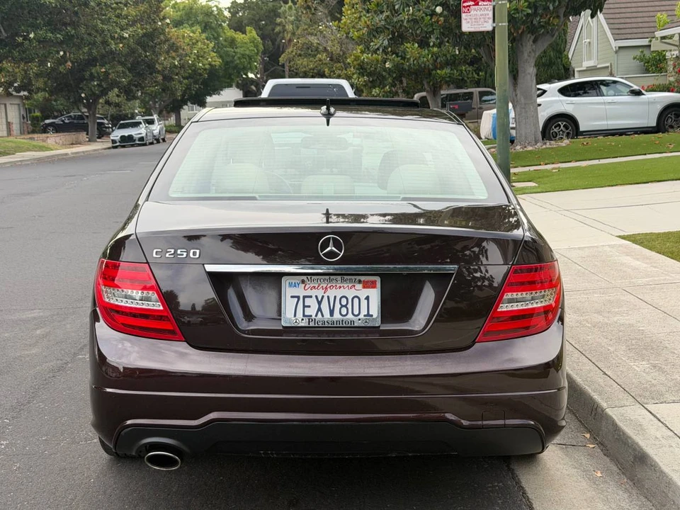 2012 Mercedes-Benz W204 C-Class - Image 5 of 14