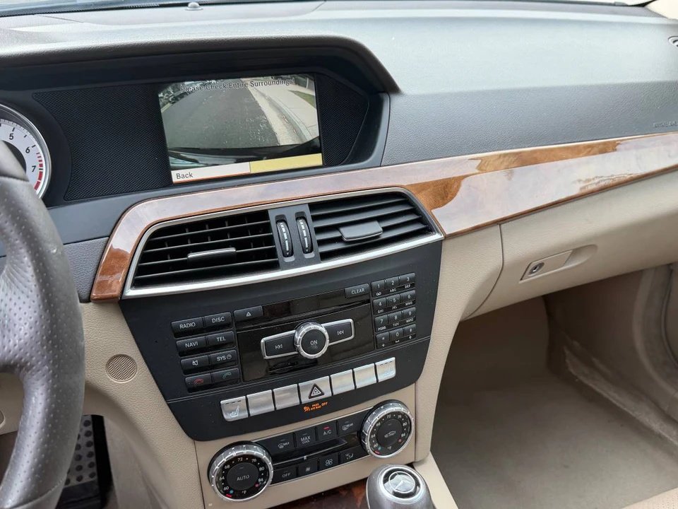 2012 Mercedes-Benz W204 C-Class - Image 12 of 14