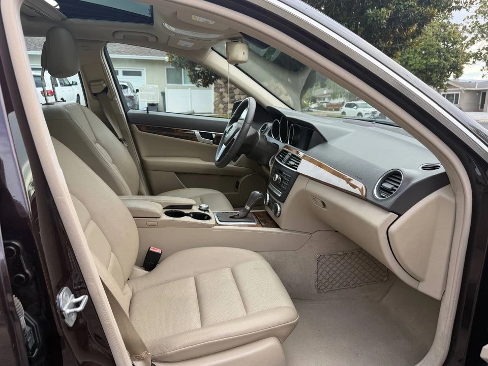 2012 Mercedes-Benz W204 C-Class - Image 7 of 14