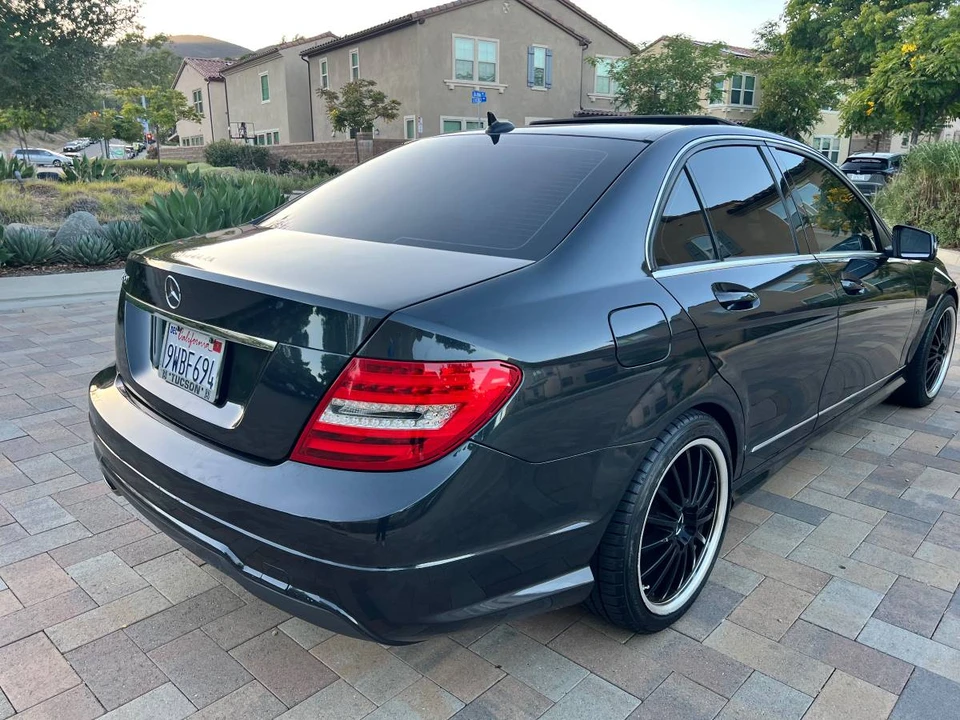 2012 Mercedes-Benz W204 C-Class - Image 4 of 15