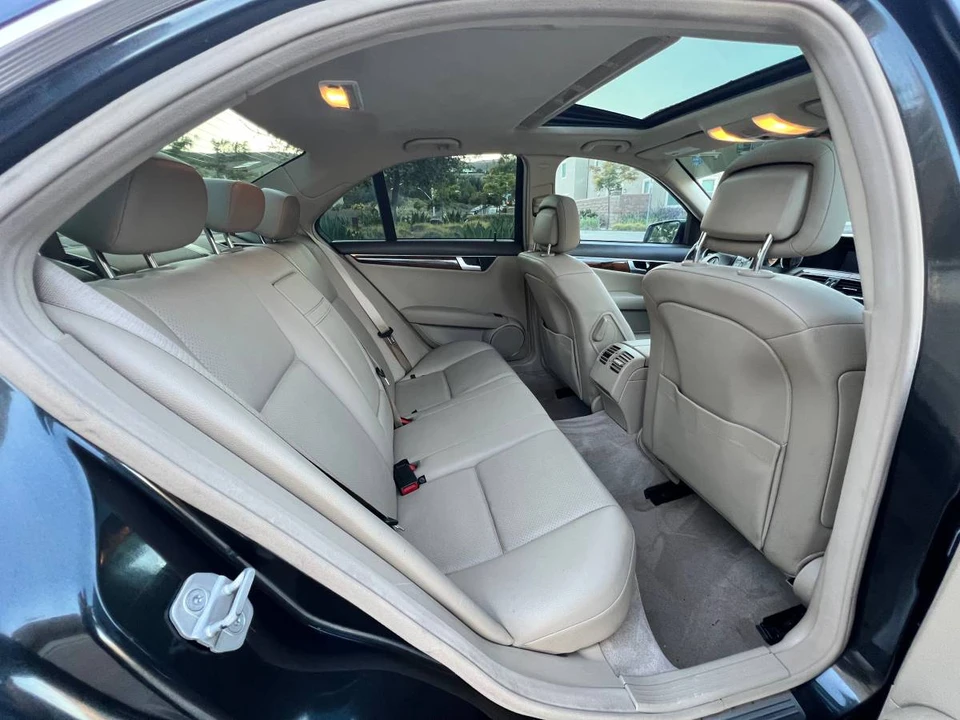 2012 Mercedes-Benz W204 C-Class - Image 13 of 15