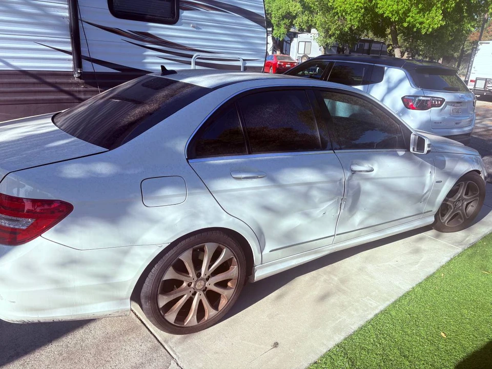 2012 Mercedes-Benz W204 C-Class - Image 2 of 9
