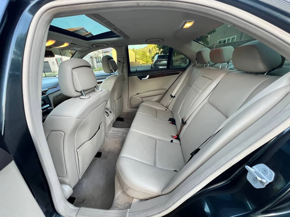 2012 Mercedes-Benz W204 C-Class - Image 10 of 15