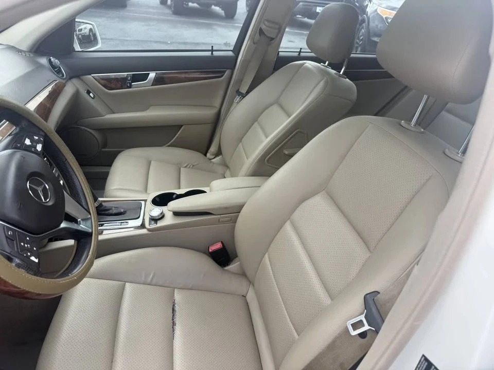 2012 Mercedes-Benz W204 C-Class - Image 8 of 10