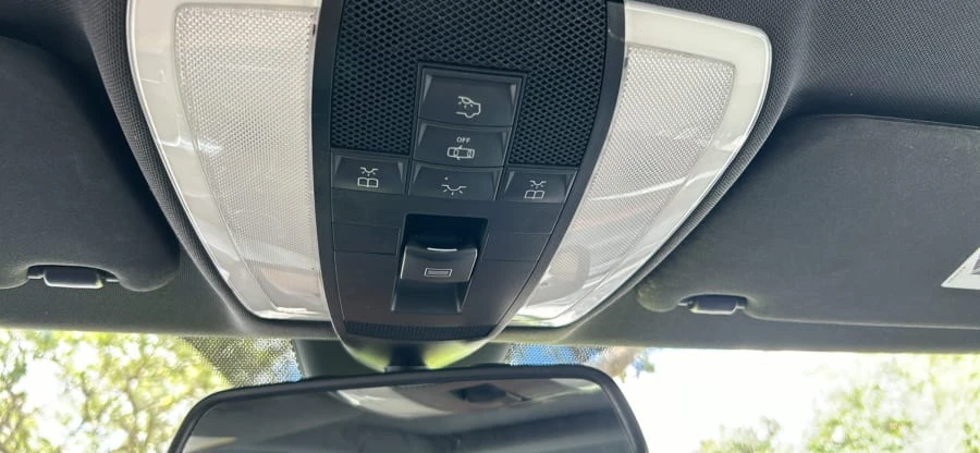 2012 Mercedes-Benz W204 C-Class - Image 13 of 16