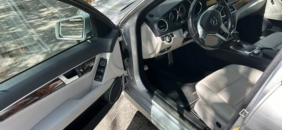 2012 Mercedes-Benz W204 C-Class - Image 8 of 16