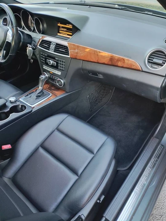 2012 Mercedes-Benz W204 C-Class - Image 7 of 15