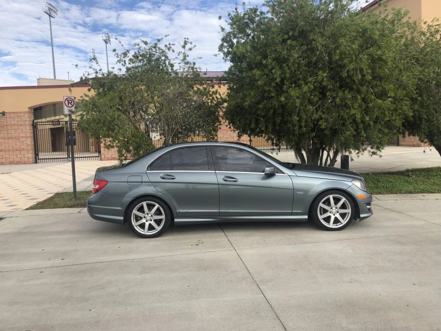 2012 Mercedes-Benz W204 C-Class - Image 2 of 6