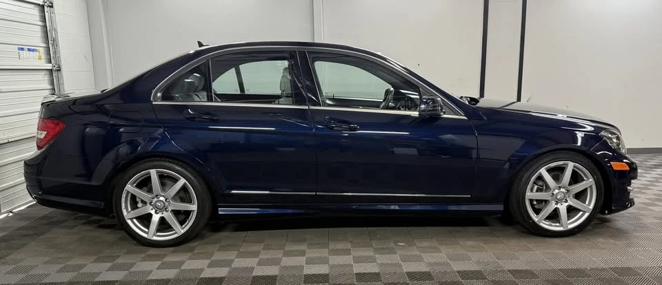 2012 Mercedes-Benz W204 C-Class - Image 2 of 20
