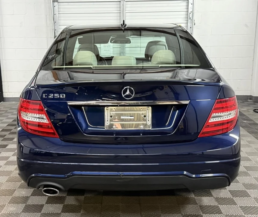 2012 Mercedes-Benz W204 C-Class - Image 5 of 20