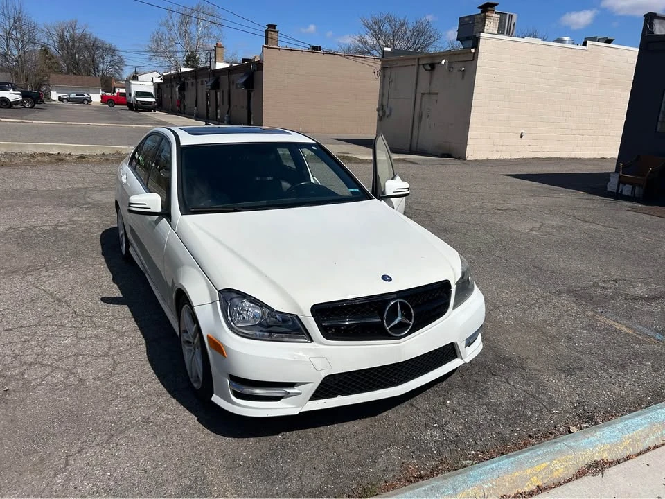 2012 Mercedes-Benz W204 C-Class - Image 2 of 9