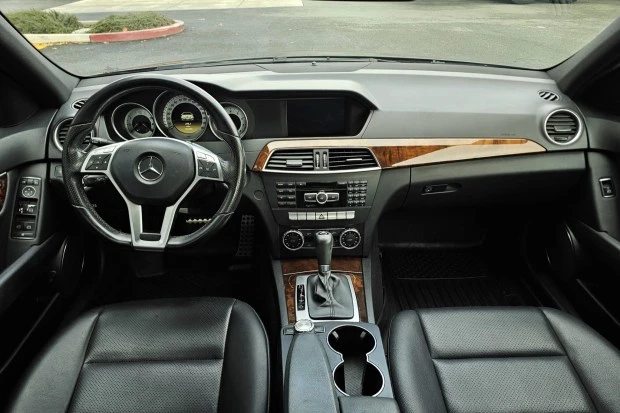 2012 Mercedes-Benz W204 C-Class - Image 5 of 7