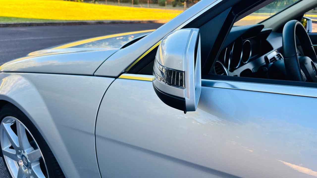 2012 Mercedes-Benz W204 C-Class - Image 17 of 31
