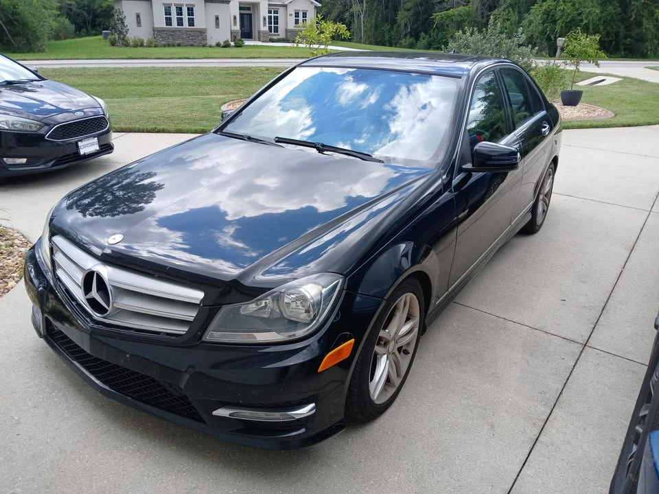 2012 Mercedes-Benz W204 C-Class - Image 3 of 3