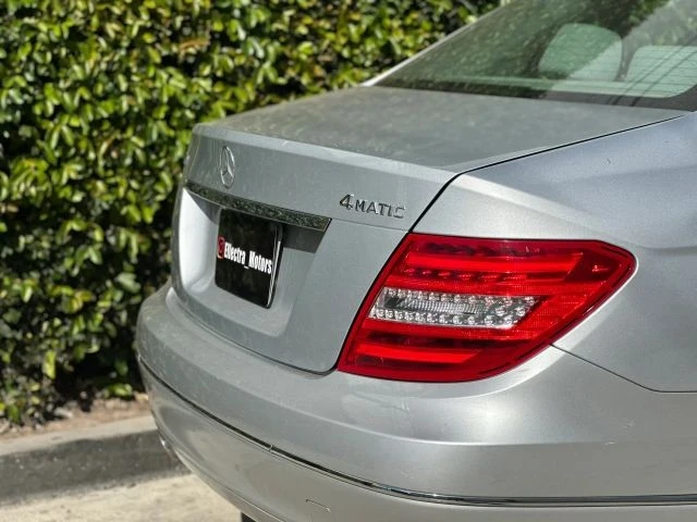 2012 Mercedes-Benz W204 C-Class - Image 18 of 21