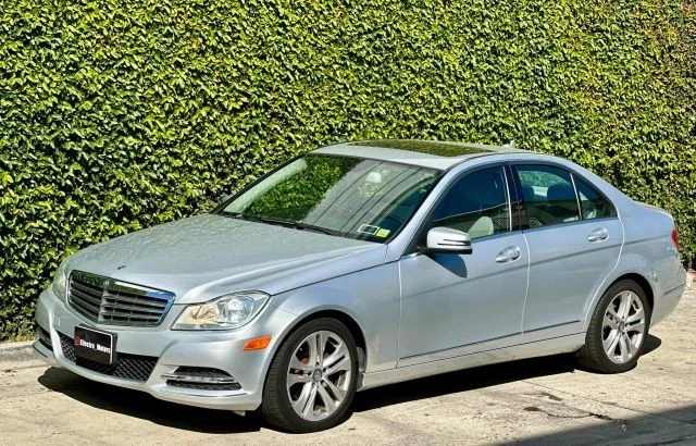 2012 Mercedes-Benz W204 C-Class - Image 15 of 21