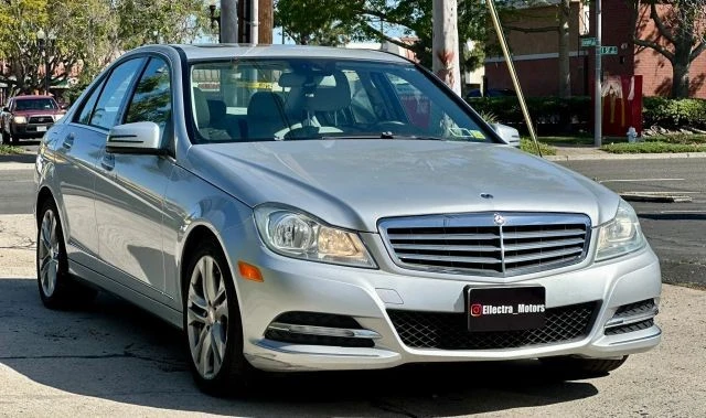 2012 Mercedes-Benz W204 C-Class - Image 9 of 21