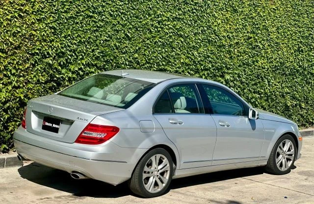 2012 Mercedes-Benz W204 C-Class - Image 14 of 21