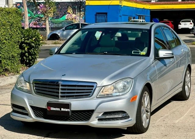 2012 Mercedes-Benz W204 C-Class - Image 11 of 21