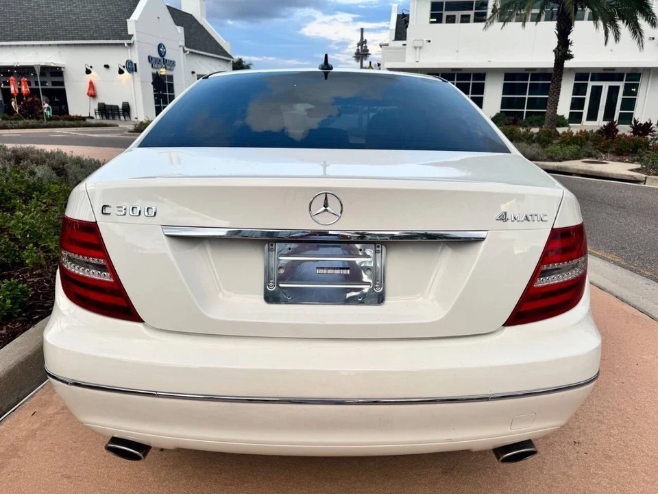 2012 Mercedes-Benz W204 C-Class - Image 6 of 21