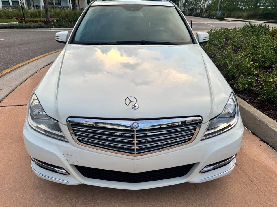 2012 Mercedes-Benz W204 C-Class - Image 13 of 21