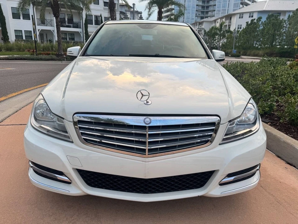 2012 Mercedes-Benz W204 C-Class - Image 12 of 21
