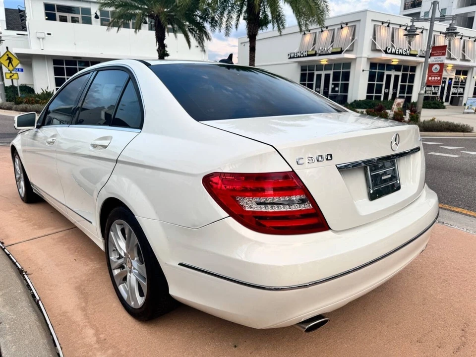 2012 Mercedes-Benz W204 C-Class - Image 5 of 21