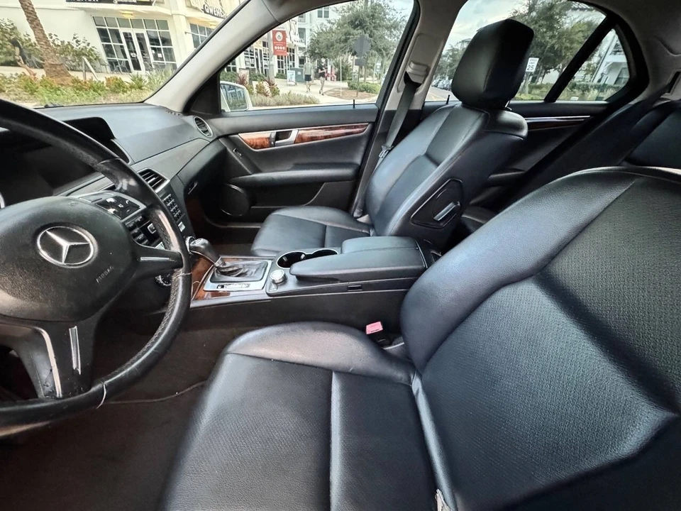2012 Mercedes-Benz W204 C-Class - Image 15 of 21