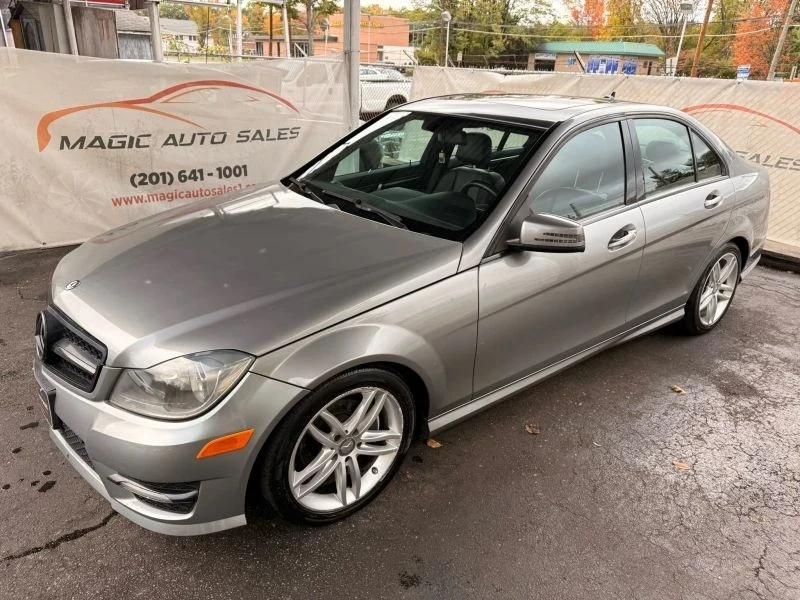 2012 Mercedes-Benz W204 C-Class - Image 8 of 12