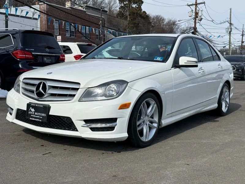 2012 Mercedes-Benz W204 C-Class - Image 3 of 12