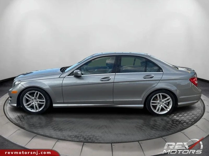 2012 Mercedes-Benz W204 C-Class - Image 2 of 12