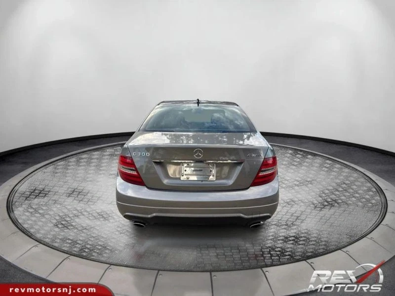 2012 Mercedes-Benz W204 C-Class - Image 4 of 12