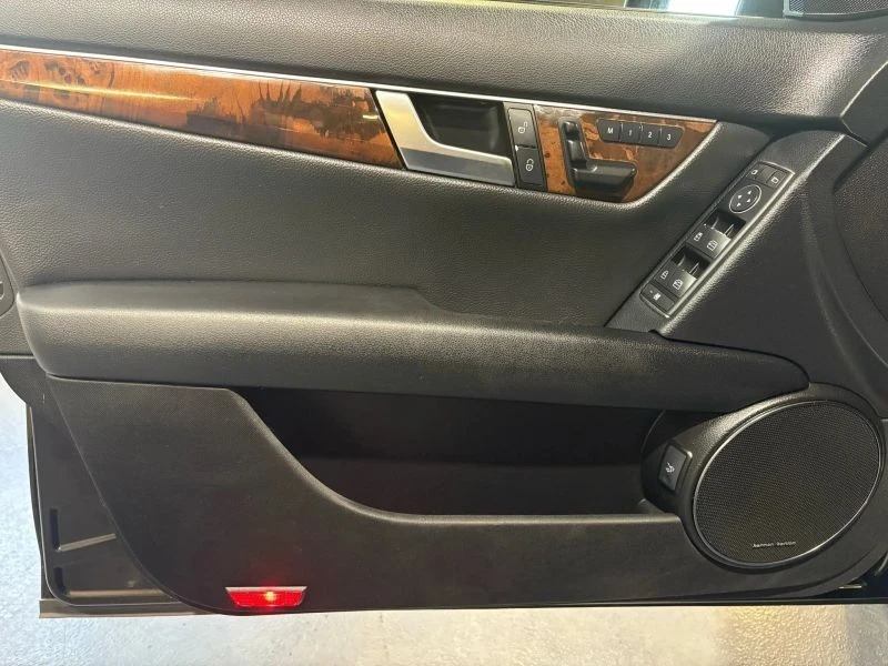 2012 Mercedes-Benz W204 C-Class - Image 10 of 12