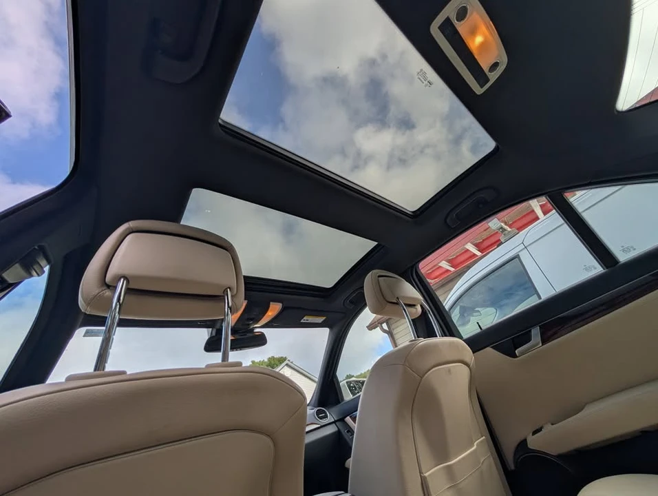 2012 Mercedes-Benz W204 C-Class - Image 6 of 8