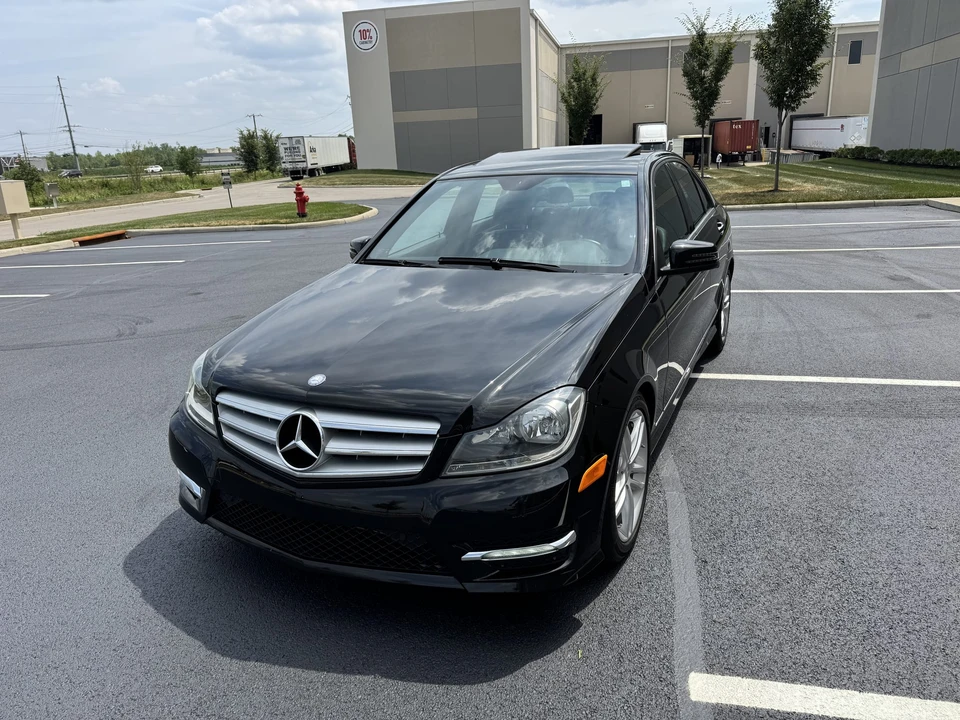 2012 Mercedes-Benz W204 C-Class - Image 5 of 31