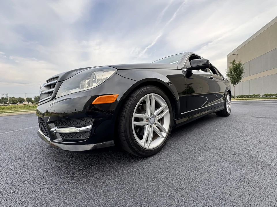2012 Mercedes-Benz W204 C-Class - Image 4 of 31