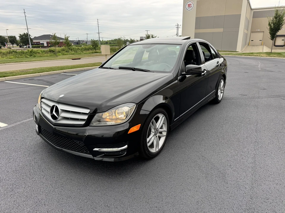 2012 Mercedes-Benz W204 C-Class - Image 6 of 31