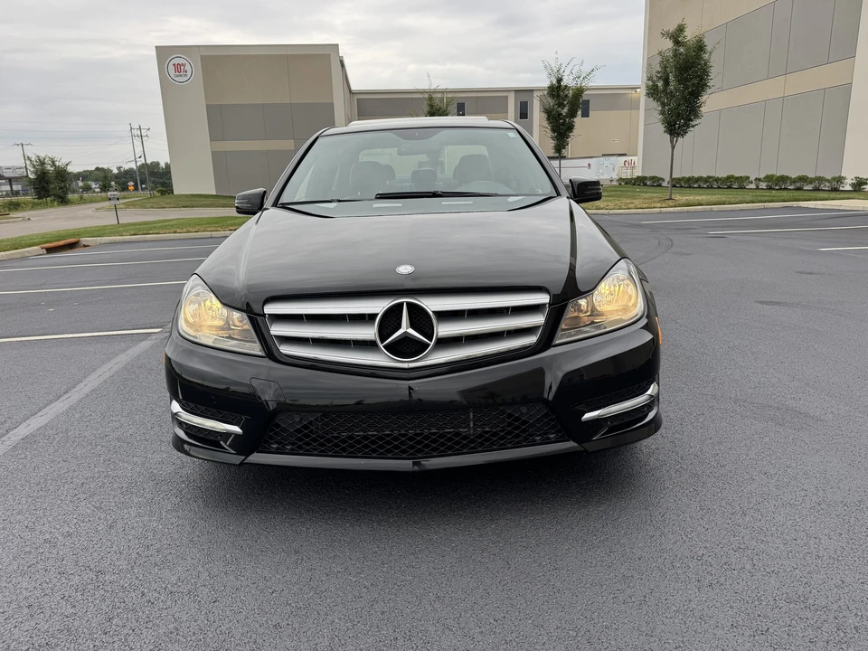 2012 Mercedes-Benz W204 C-Class - Image 24 of 31
