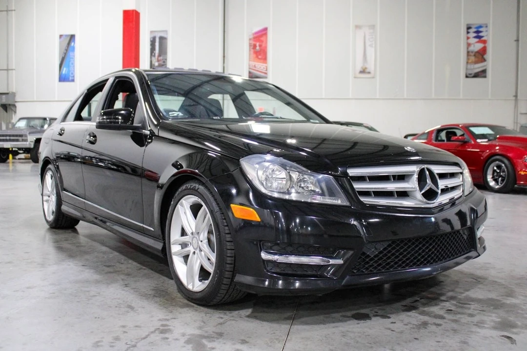 2012 Mercedes-Benz W204 C-Class - Image 8 of 12