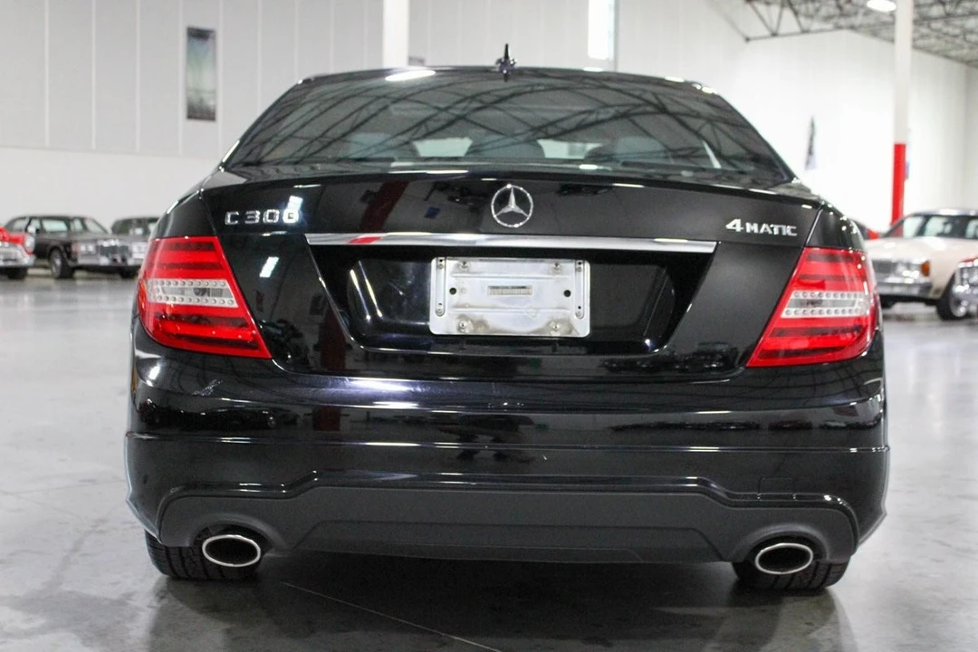 2012 Mercedes-Benz W204 C-Class - Image 5 of 21