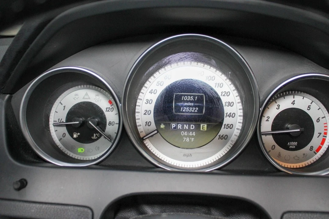 2012 Mercedes-Benz W204 C-Class - Image 11 of 12