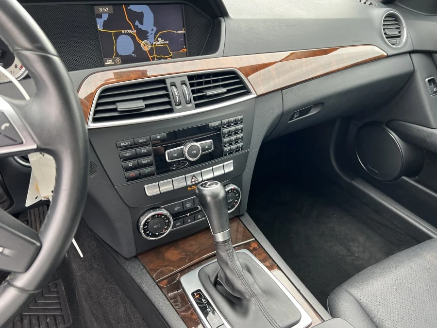 2012 Mercedes-Benz W204 C-Class - Image 6 of 10