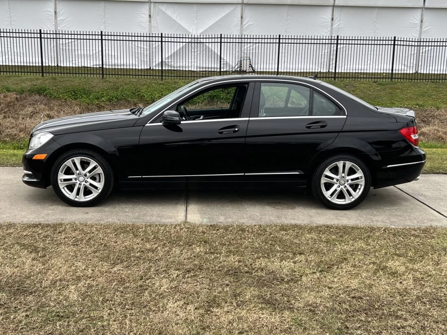 2012 Mercedes-Benz W204 C-Class - Image 2 of 10