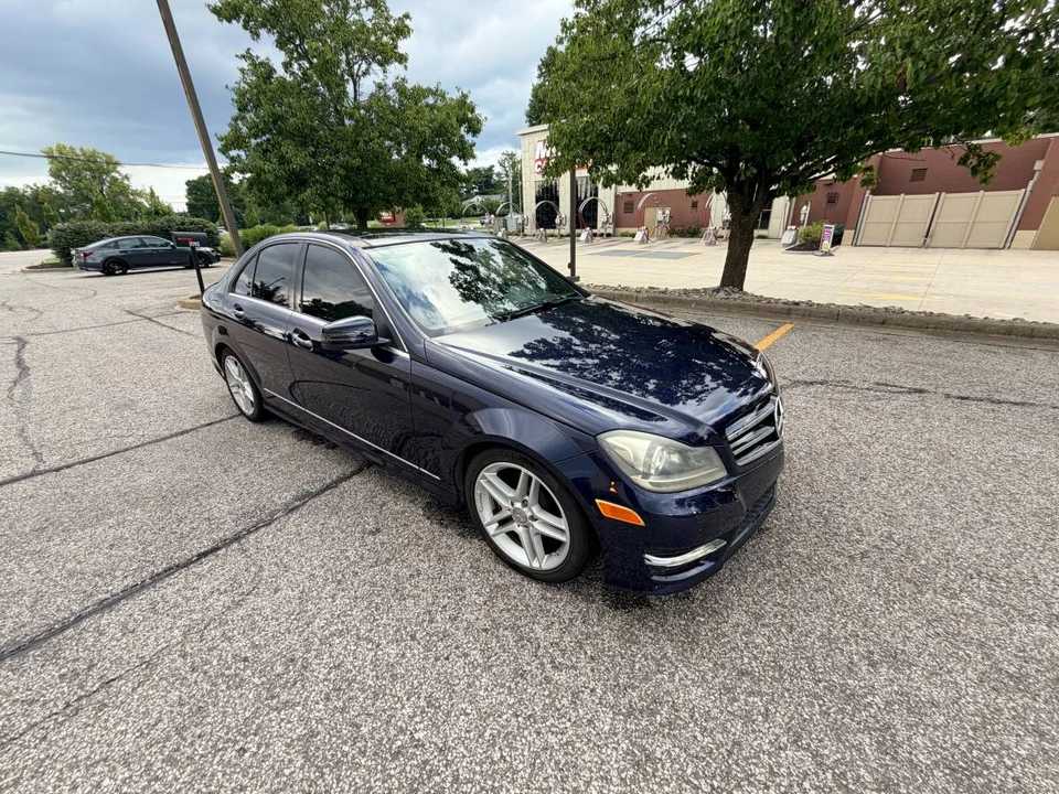 2012 Mercedes-Benz W204 C-Class - Image 7 of 21